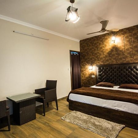 Sahastradhara Riverresort デヘラードゥーン エクステリア 写真